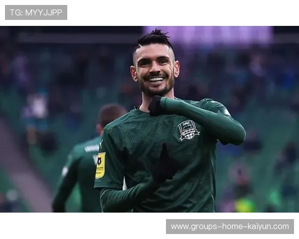 塞维利亚在国内市场锁定一名新兴边锋：未来战术的关键拼图