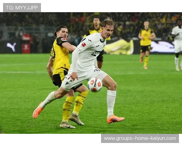 德甲多特外围换位灵活,攻势接二连三的战术解码